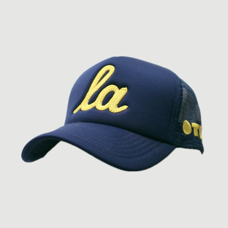 ONLY THE LONELY SCRIPT LA CHAINSTITCH FOAM TRUCKER (NAVY/GOLD)