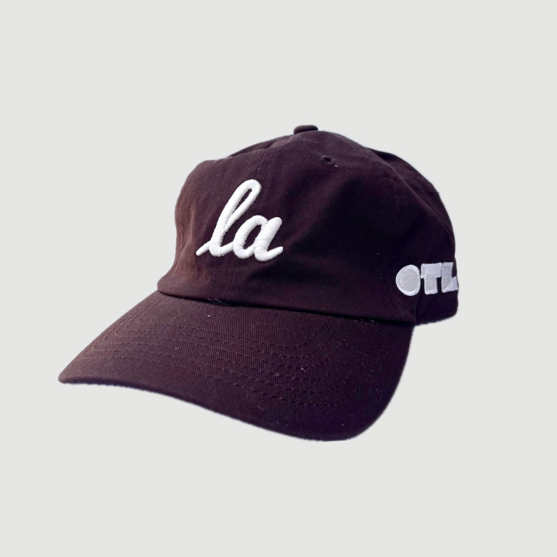 ONLY THE LONELY SCRIPT LA DADS CAP (BROWN IVORY)
