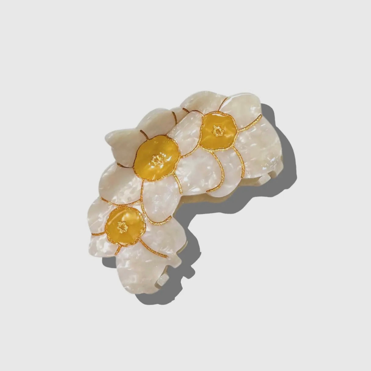 ONLY THE LONELY ACETATE WHITE FLOWER HAIR CLIP