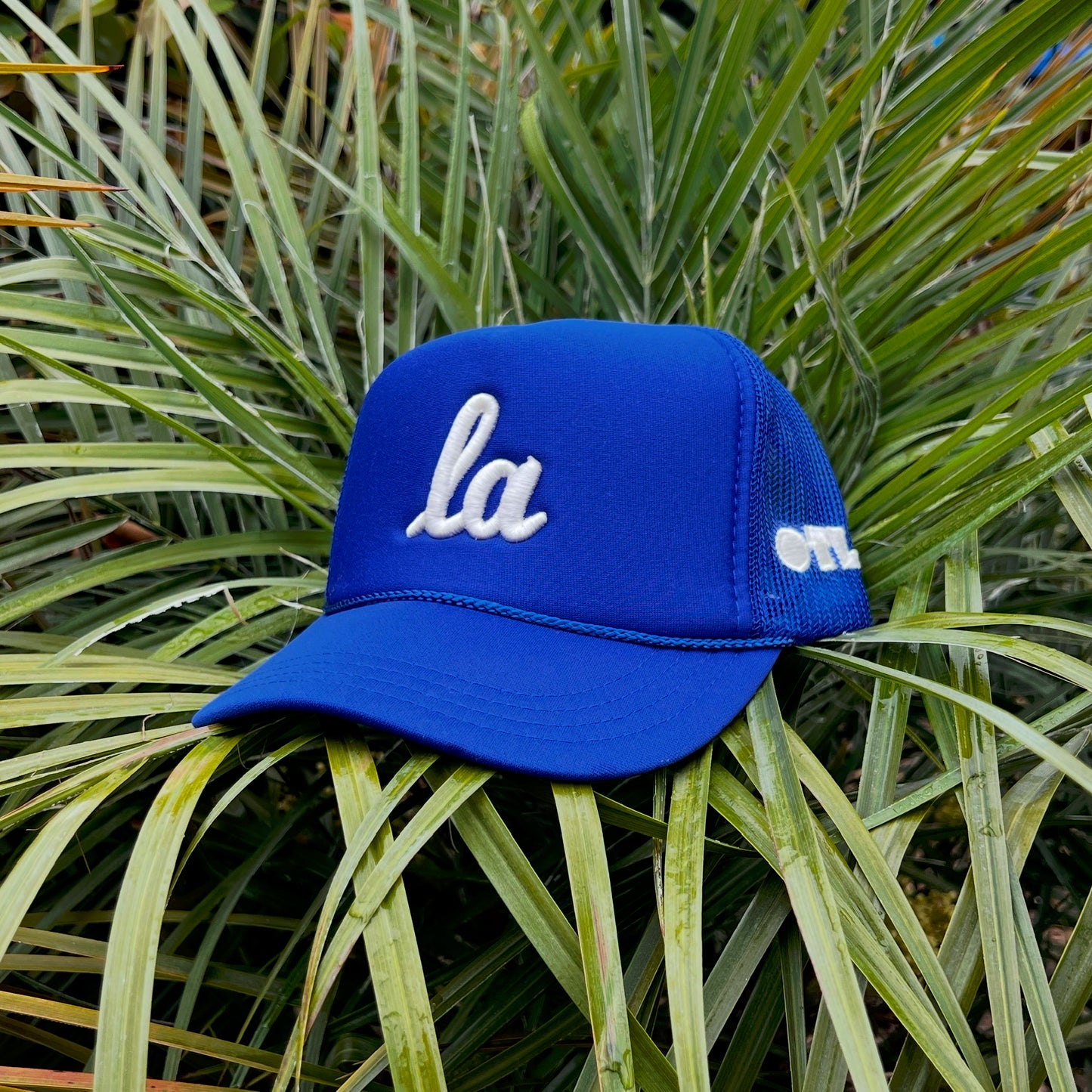 ONLY THE LONELY SCRIPT LA KIDS FOAM TRUCKER (BLUE/IVORY)