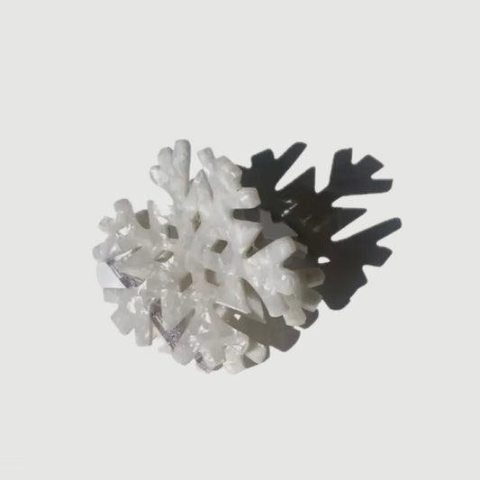 ONLY THE LONELY ACETATE SNOWFLAKE HAIR CLIP