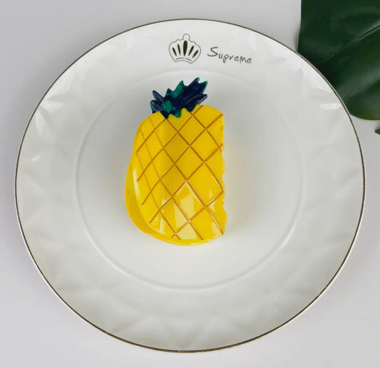 ONLY THE LONELY ACETATE PINEAPPLE HAIR CLIP