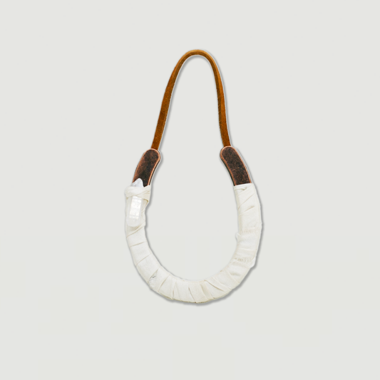 GOLDEN STATE BEAUTY LUCKY HORSESHOE SMALL (IVORY)